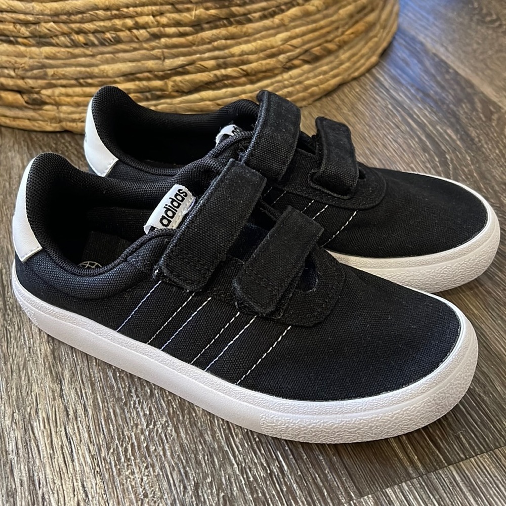 Adidas Vulc Raid3r Skate Shoe
